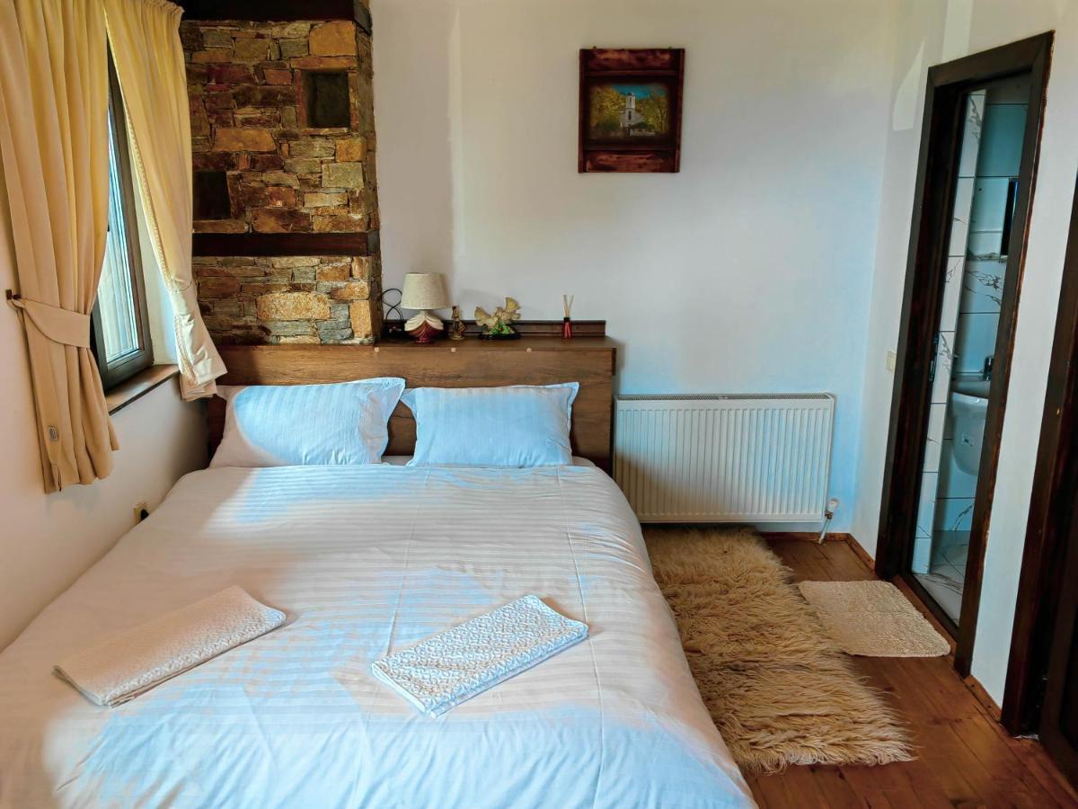 Rimovata Kashta Guest House Leshten Esterno foto